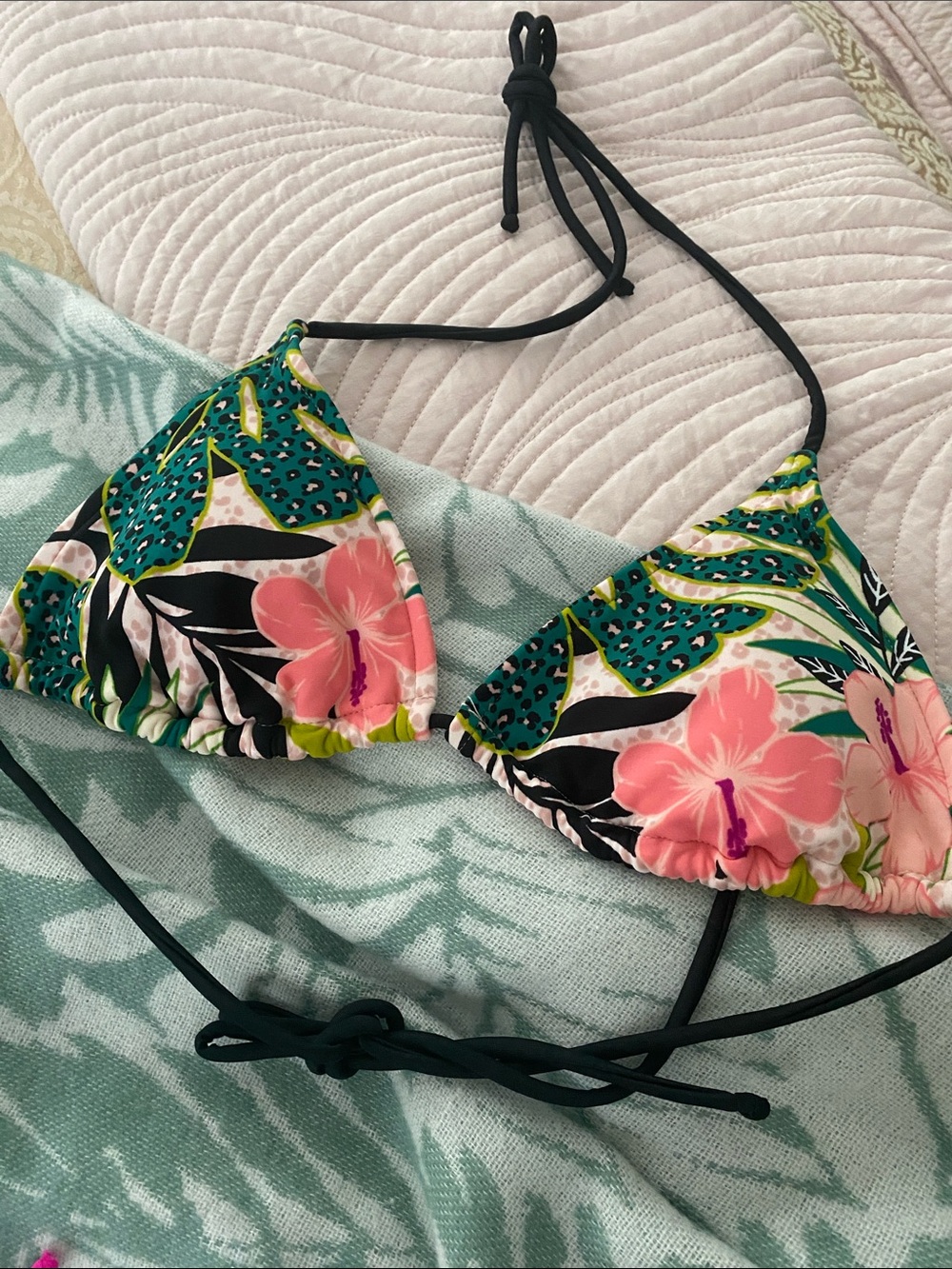 NWOT Tropical Floral Triangle Bikini Top - Pink & Green